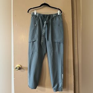 Figs women’s high waisted bonsai cargo pants. Limited edition, only worn once.